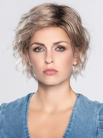 Ellen Wille Dance wig in a stylish layered bob with soft waves and light blonde highlights