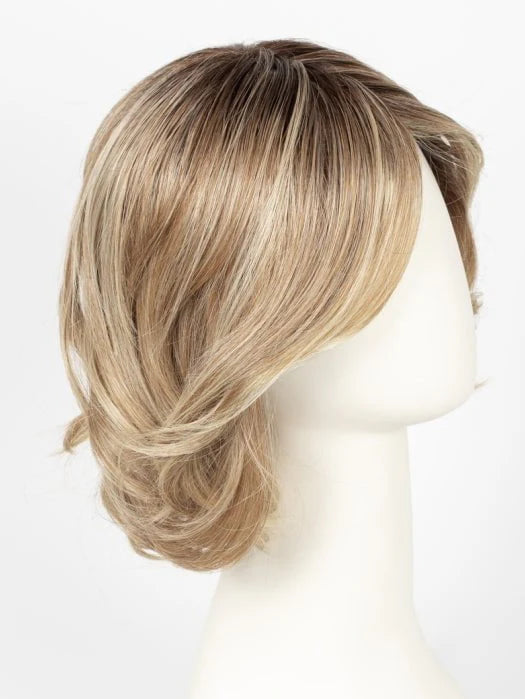 Raquel Welch Crowd Pleaser wig honey blonde layered shoulder length with side swept bangs and soft waves